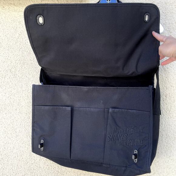 Snakes on a Plane Messenger Bag Movie Promo New Line Cinema - Picture 4 of 8